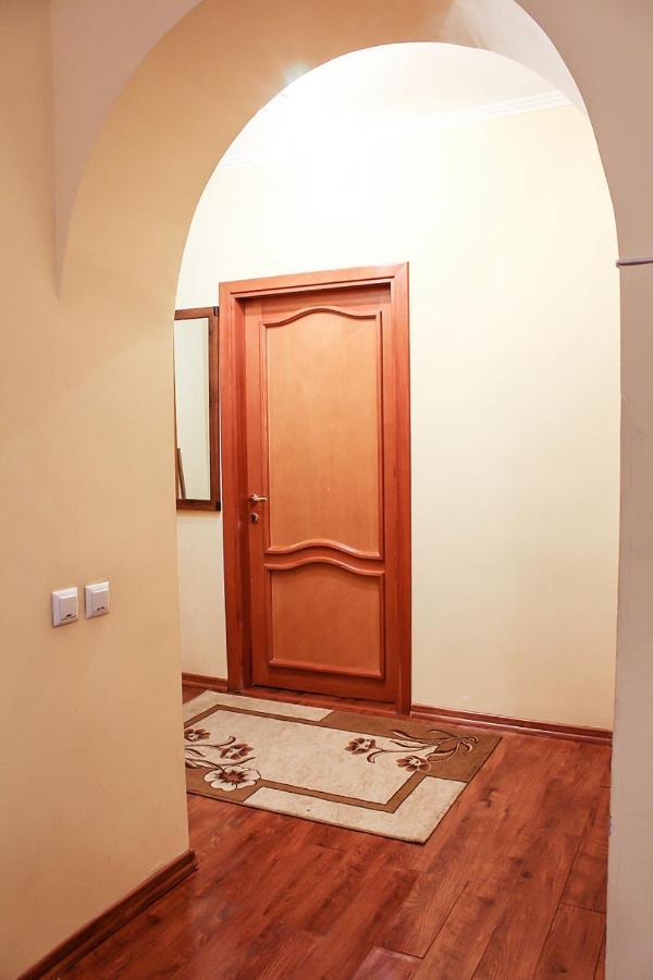 Tolebaeva 65 Apartment Алма Ата Екстериор снимка
